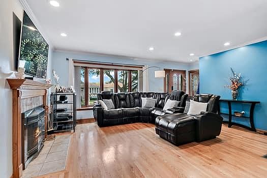 4th image of this home
