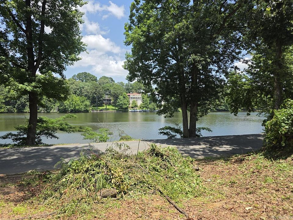 1st image of 1920 Waterside Dr