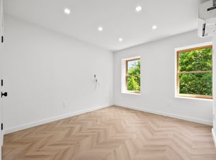 105 Gates Ave UNIT 3, Brooklyn, NY 11238