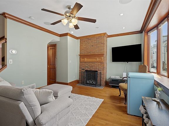 5th image of 2311 Larkins Way