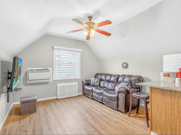 48-18 190th Street image 4 of 37