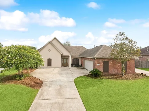 13795 Shady Hollow Dr, Denham Springs, LA 70726