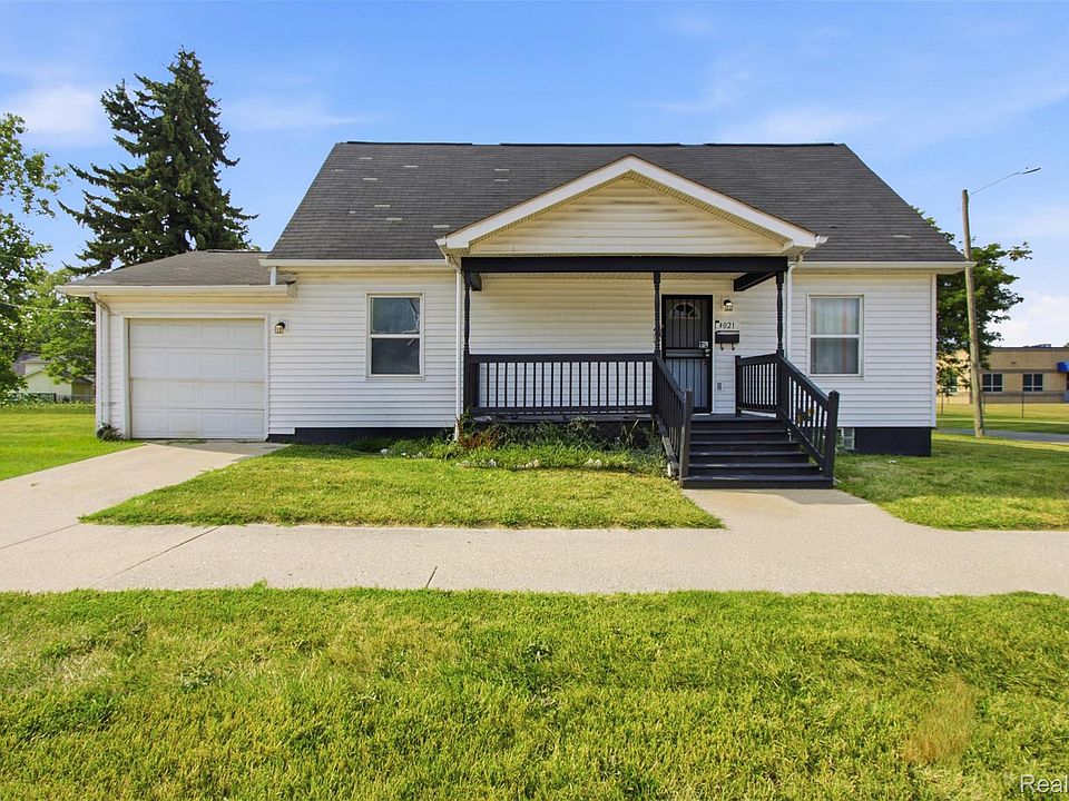1st image of 4021 31st St