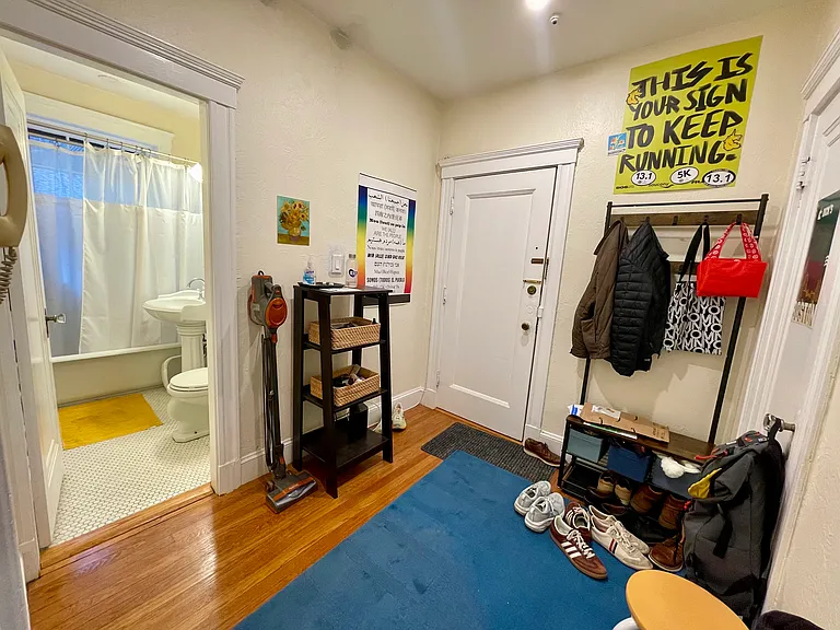40 Linnaean St #11 — Photo 9