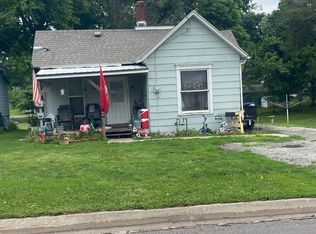 615 N Harris St, Cameron, MO 64429