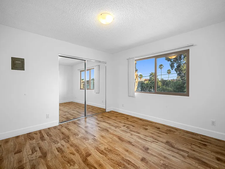823 E Wilson Ave #C — Photo 15