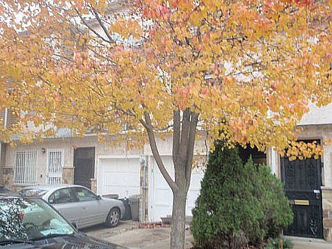 1st image of 122 Long Pond Ln