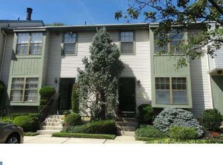 28 Crofton Cmns, Cherry Hill, NJ 08034
