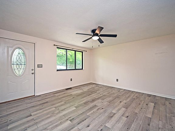 4th image of 2602 Hunt Rd