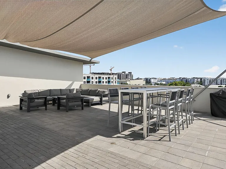 435 N Andrews Ave #206 — Photo 20