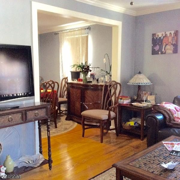 2nd image of 1002 Thompson Ave