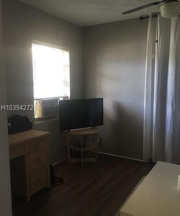 4th image of 2525 N 28th Ave