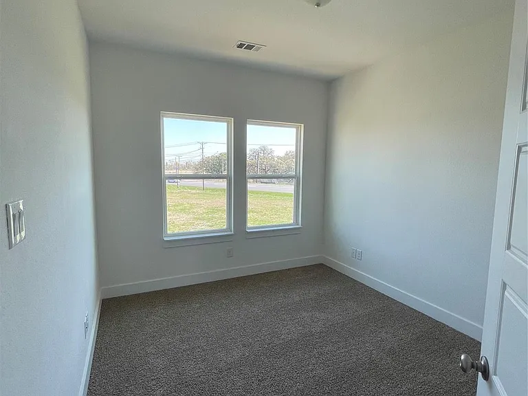 232 Sapphire — Photo 14