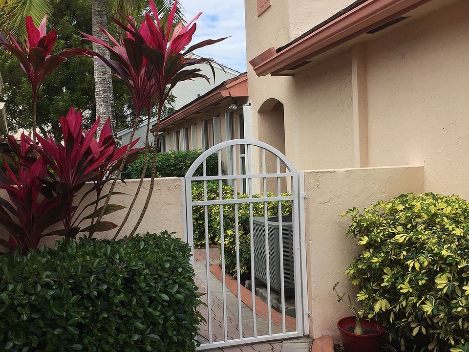 1st image of 18473 NW 21st St