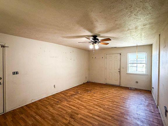 4th image of 4202 W Church Street