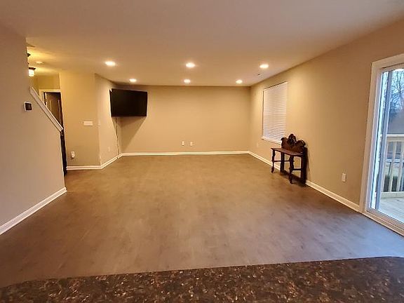 4th image of 4058 Firestone Way