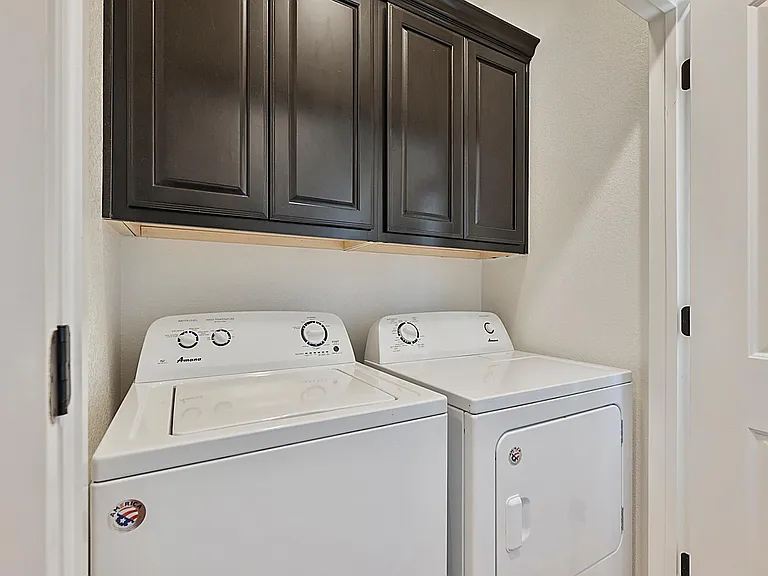 401 Ash St #B — Photo 12