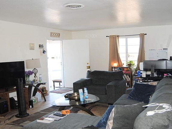 4th image of 1430 Nancy Ave