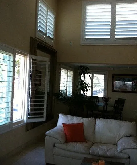 Living room to dining room