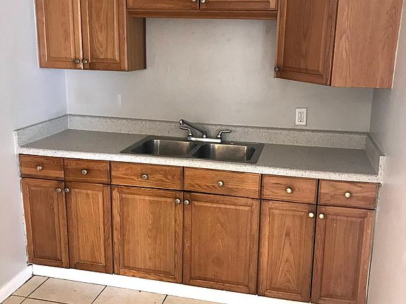 4th image of 3104 E 28th Ave #1