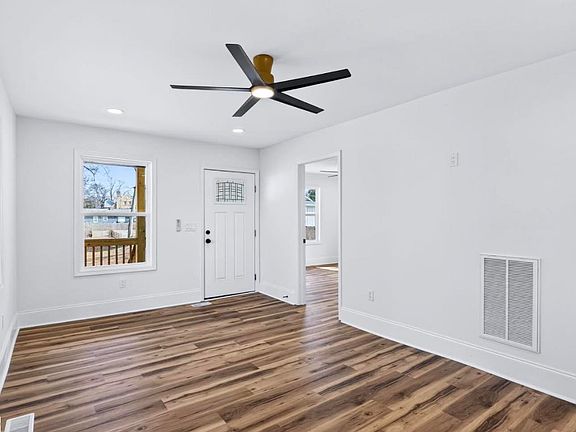 4th image of 7 Hendricks St