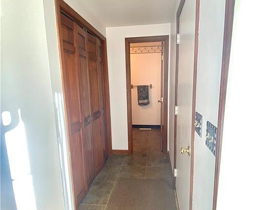 4th image of 7441 Coachlight Ln