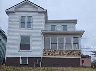 225 Jacquette St, Bridgeport, OH 43912