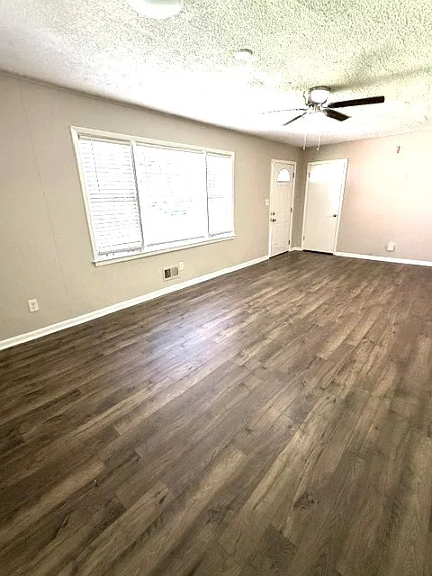 2 bed, 975 sqft, $1,495 — Photo 4