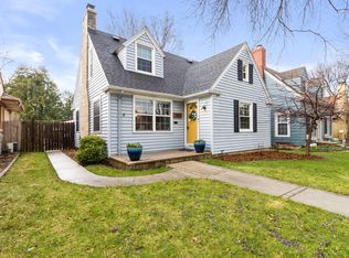 2867 N 77th St, Milwaukee, WI 53222