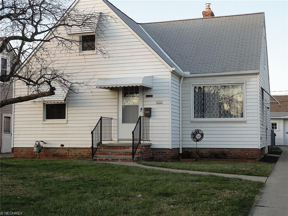 1st image of 8304 Stratford Dr