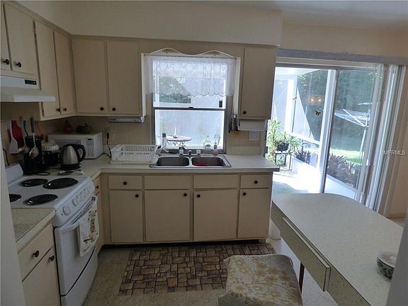 4th image of 332 Orduna Dr
