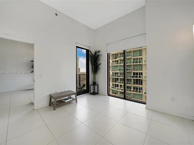 31 SE 6th St #2706 — Photo 21