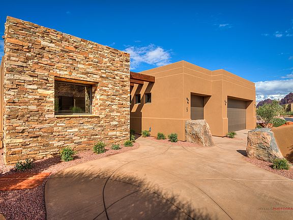 Large front court yard