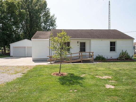 2nd image of 333 Harmony Ln