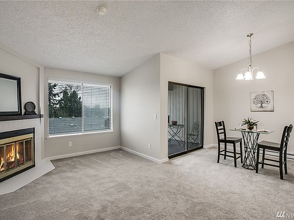 4th image of 4002 S 158th St APT E