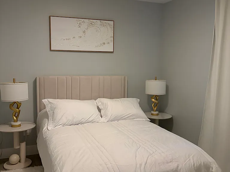 805 E Victoria Ct — Photo 10