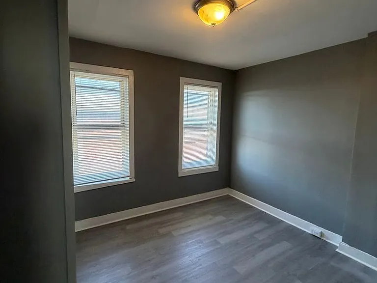 417 Cedar St — Photo 9