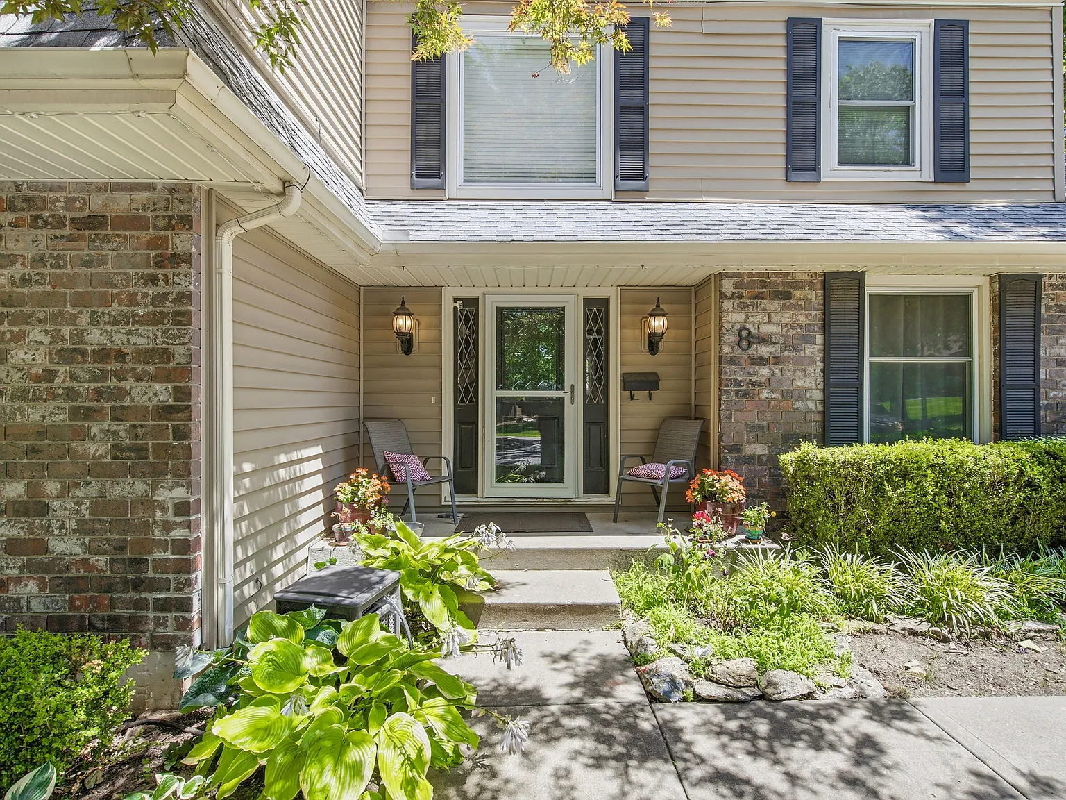 4 bed, 3.5 bath, 3254 sqft, $3,300 — Photo 2