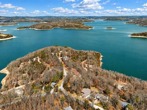 3rd image of Huckleberry Hills Rd #103