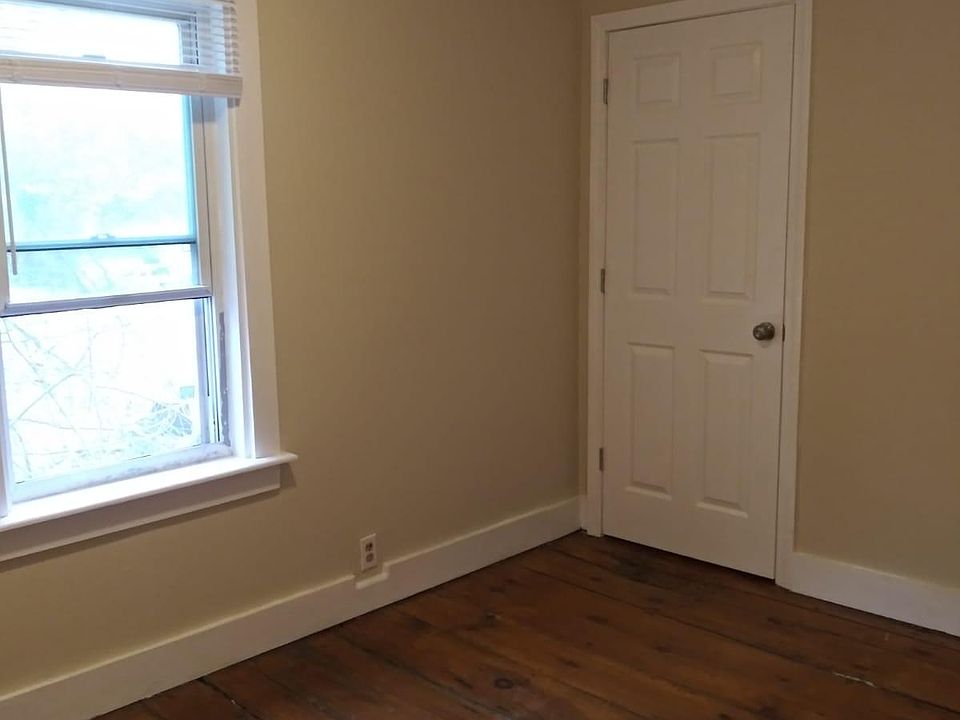 10 Mill St North Smithfield, RI, 02896 Apartments for Rent Zillow