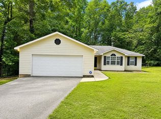 141 Douglas Dr, Ellerslie, GA 31807