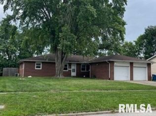 2017 Lindbergh Blvd, Springfield, IL 62704