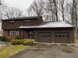 9031 Cain Dr NE, Warren, OH