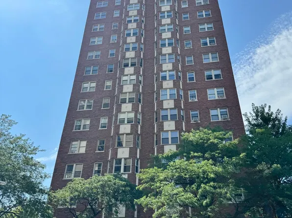 5000 S Cornell Ave APT 17D, Chicago, IL 60615