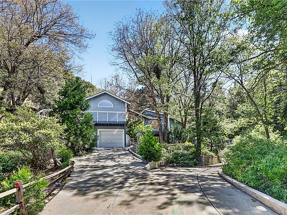 3rd image of 743 Berne Dr