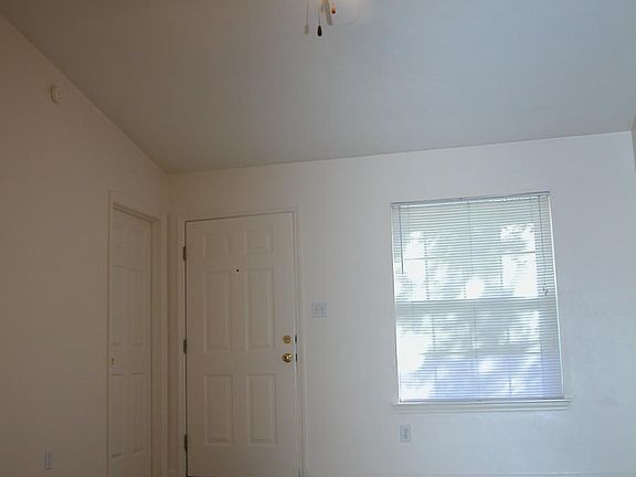 4th image of 1849 Nicklaus Dr