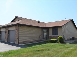 2500 River Rd APT 12, Marysville, MI 48040