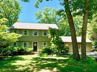 1 Hobart Rd, Methuen, MA 01844