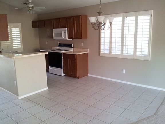 4th image of 9238 W Beryl Ave
