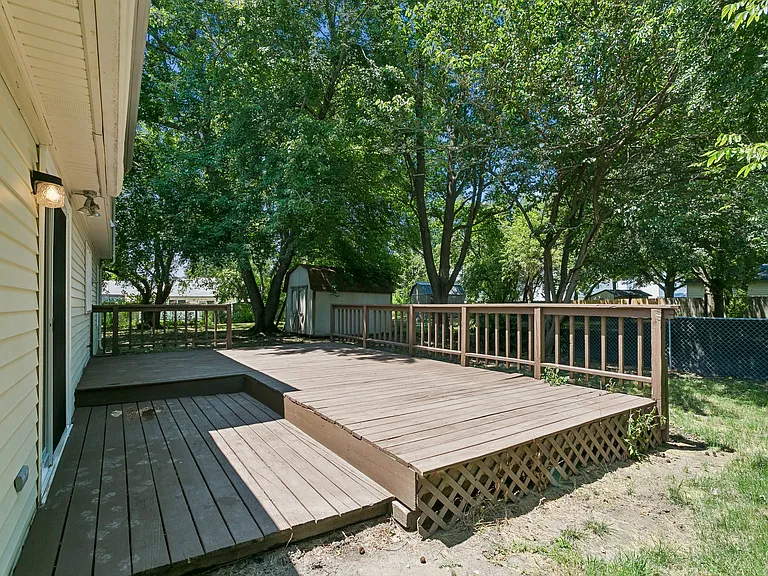 4 Delmont Ct — Photo 35